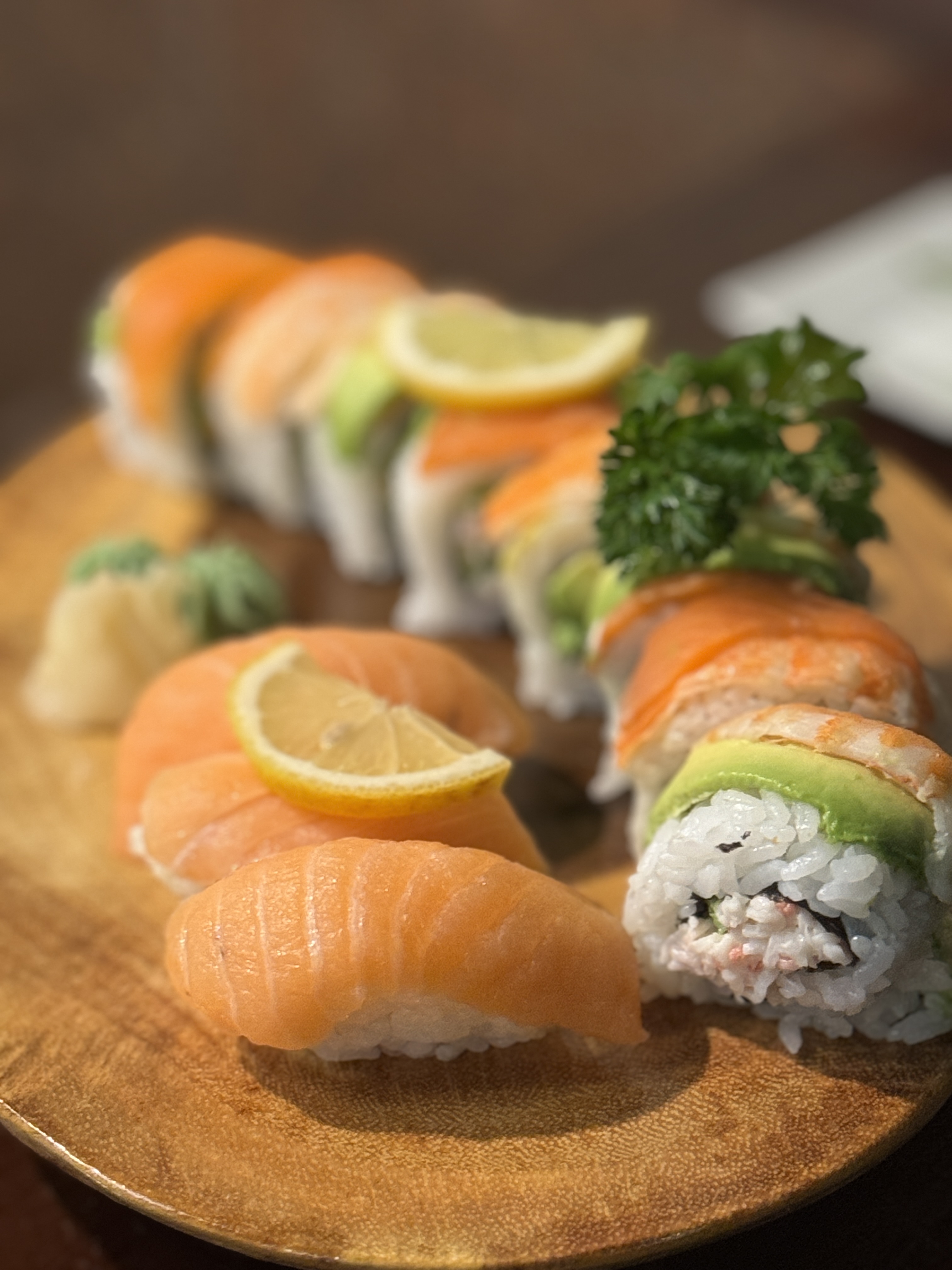 Salmon nigiri